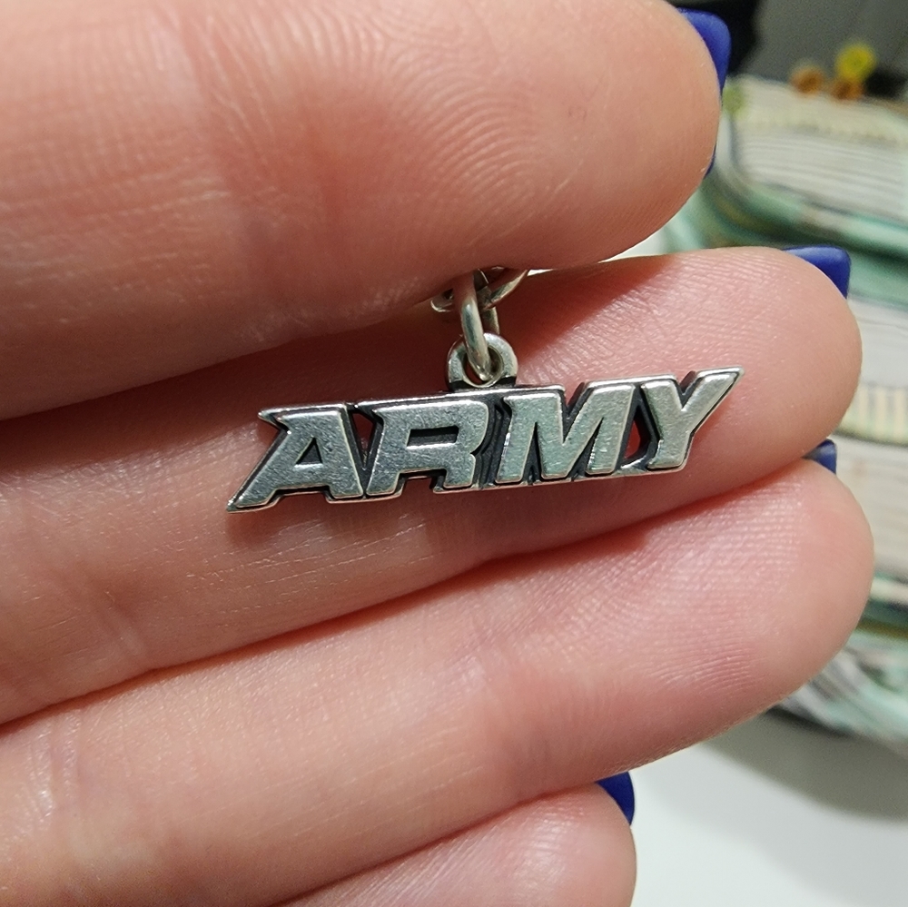 Army James Avery Retired Charm